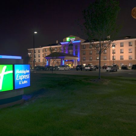 Holiday Inn Express And Suites Detroit North-Troy By Ihg Екстер'єр фото