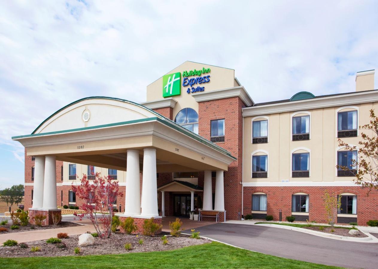 Holiday Inn Express And Suites Detroit North-Troy By Ihg Екстер'єр фото