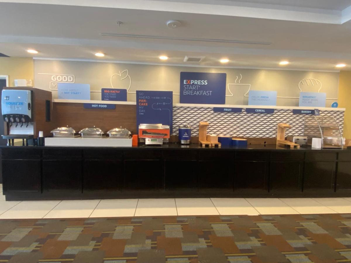 Holiday Inn Express And Suites Detroit North-Troy By Ihg Екстер'єр фото
