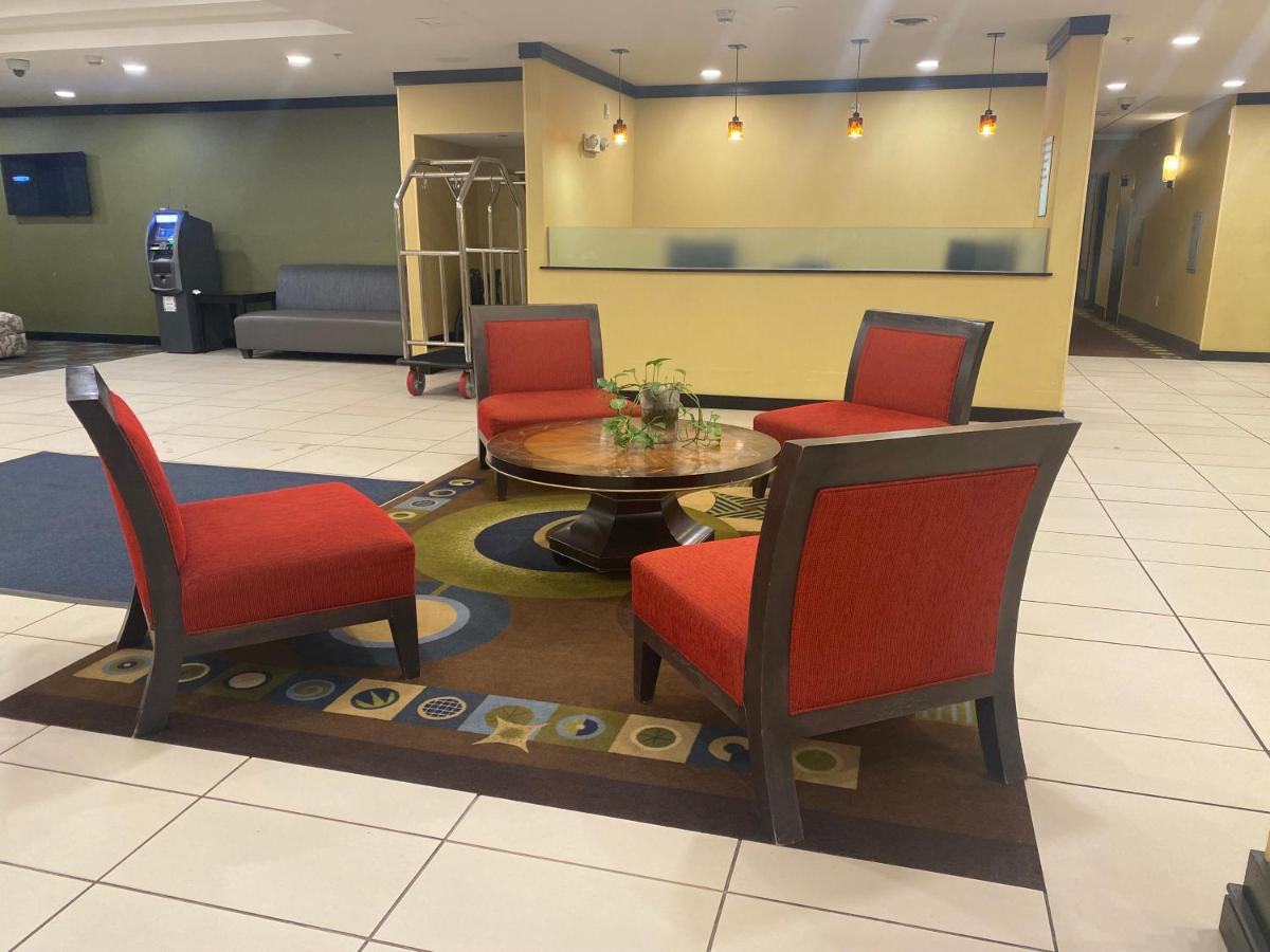 Holiday Inn Express And Suites Detroit North-Troy By Ihg Екстер'єр фото